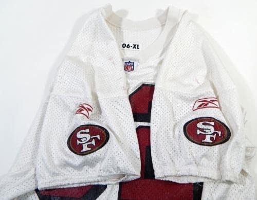 2006 San Francisco 49ers 32 Oyun Kullanılmış Beyaz Antrenman Forması XL DP28473-İmzasız NFL Oyun Kullanılmış Formalar