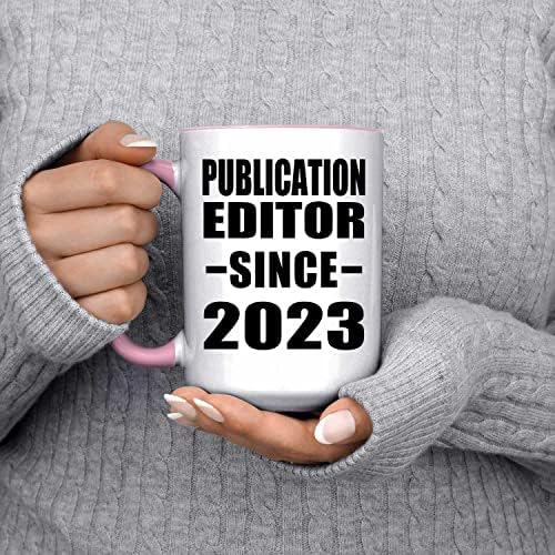 Designsify Yayın Editörü 2023'ten Beri, 15oz Vurgulu Kahve Kupa Pembe Seramik Çay Kulplu fincan, Doğum Günü Yıldönümü